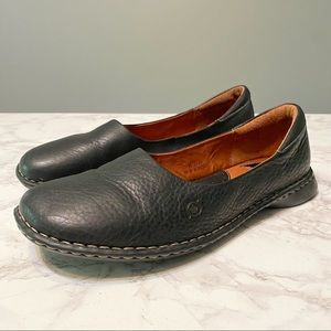 BORN Black Leather Slip On Flats Women’s Size 11 EUC